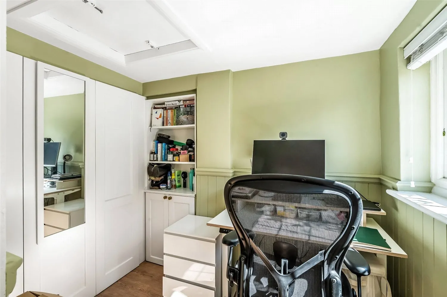 Hampstead Lane, Dorking, RH4 photo 8