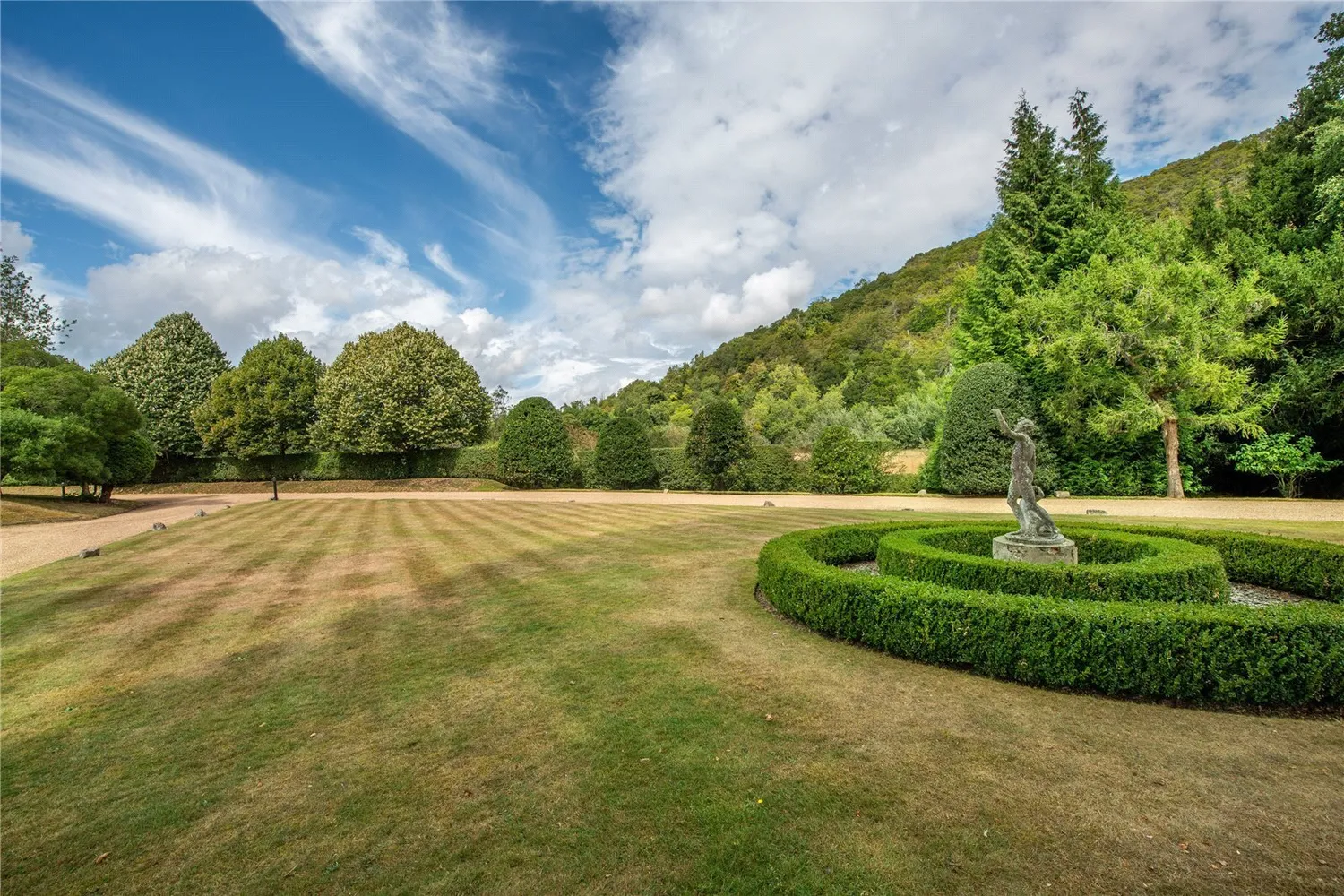 London Road, Dorking, RH5 photo 13
