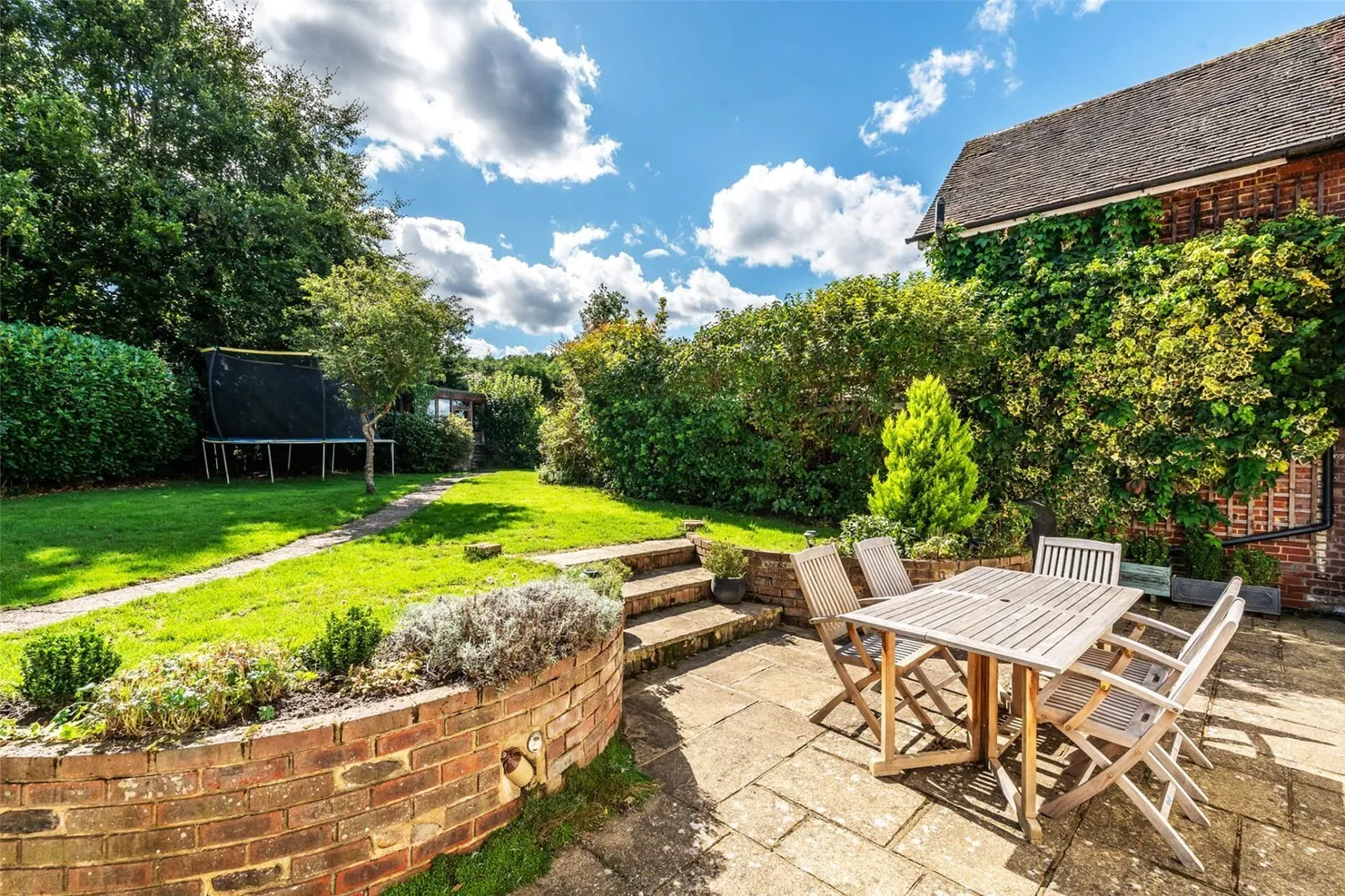 Hampstead Lane, Dorking, RH4 photo 19