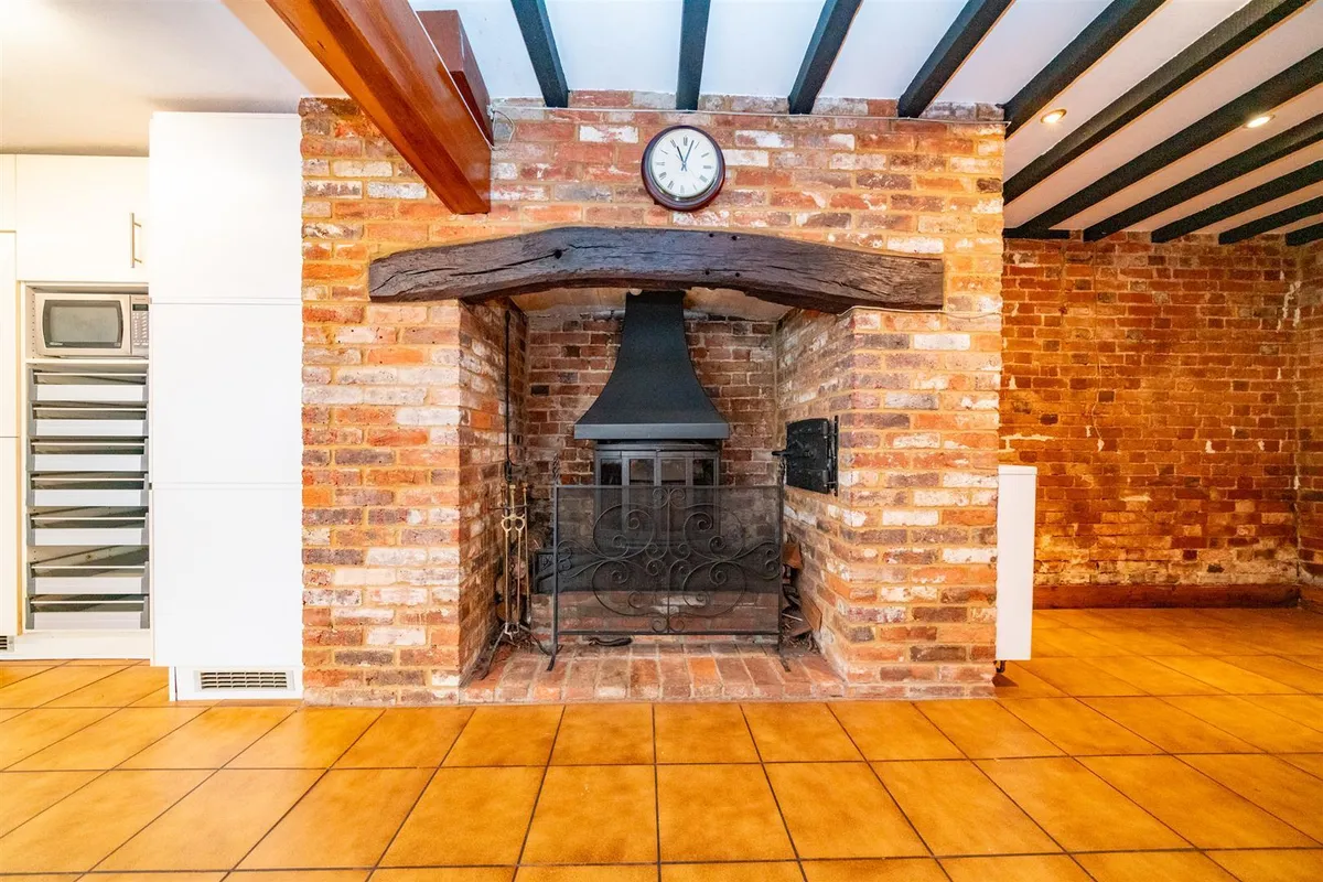 Piccotts End, Hemel Hempstead, Hertfordshire, HP1 3AU