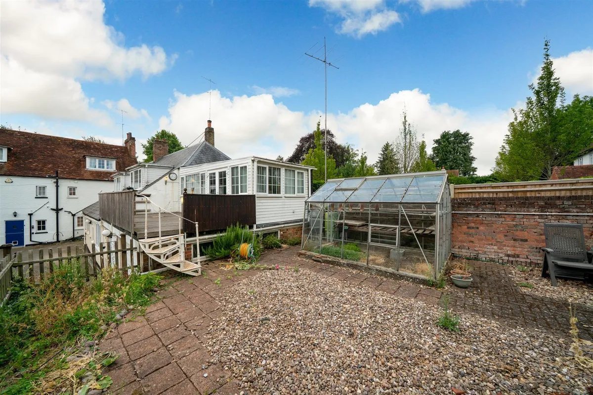 Piccotts End, Hemel Hempstead, Hertfordshire, HP1 3AU
