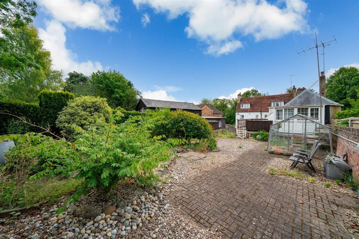Piccotts End, Hemel Hempstead, Hertfordshire, HP1 3AU