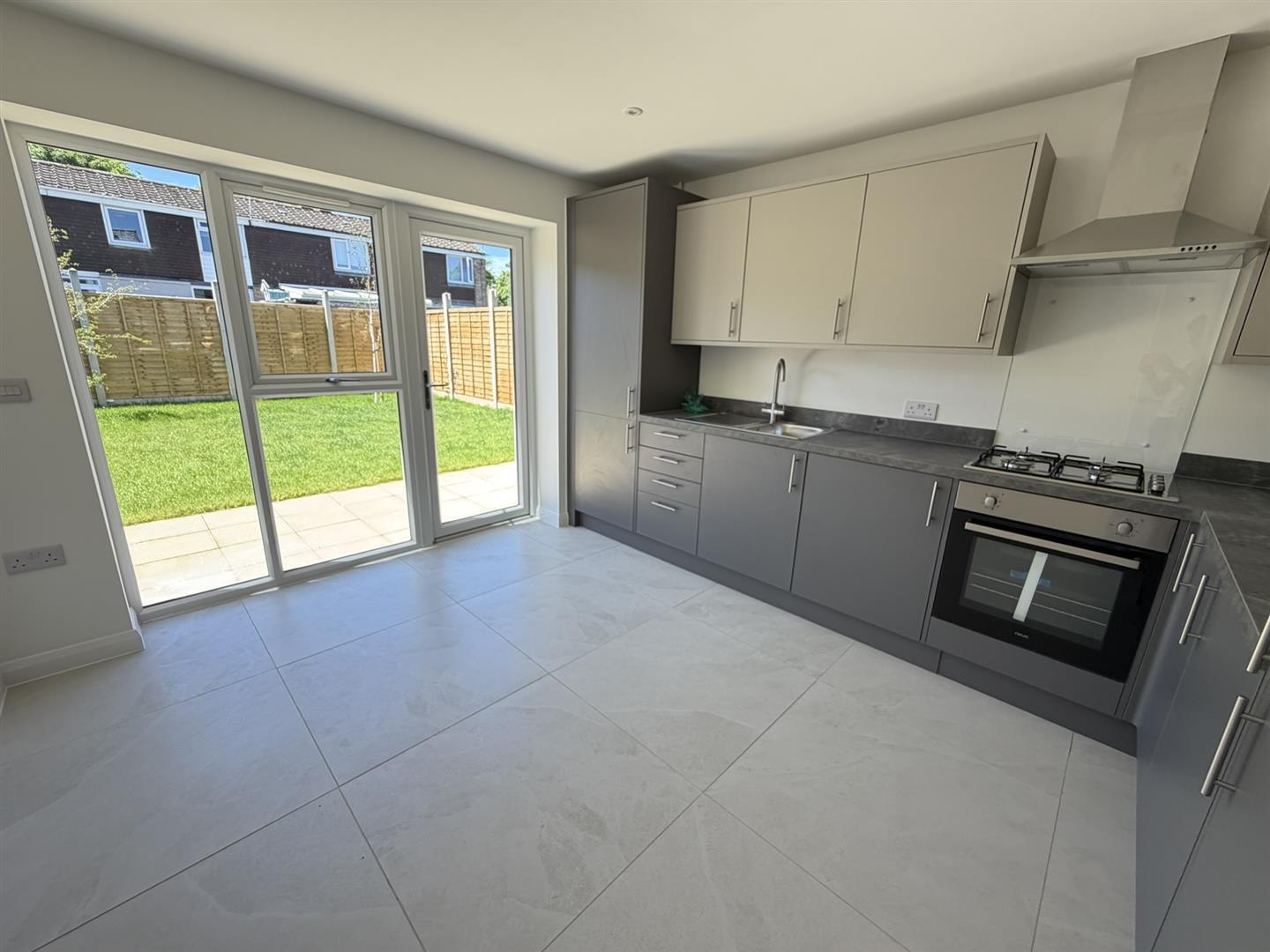 Avon Close, Daventry Image 2