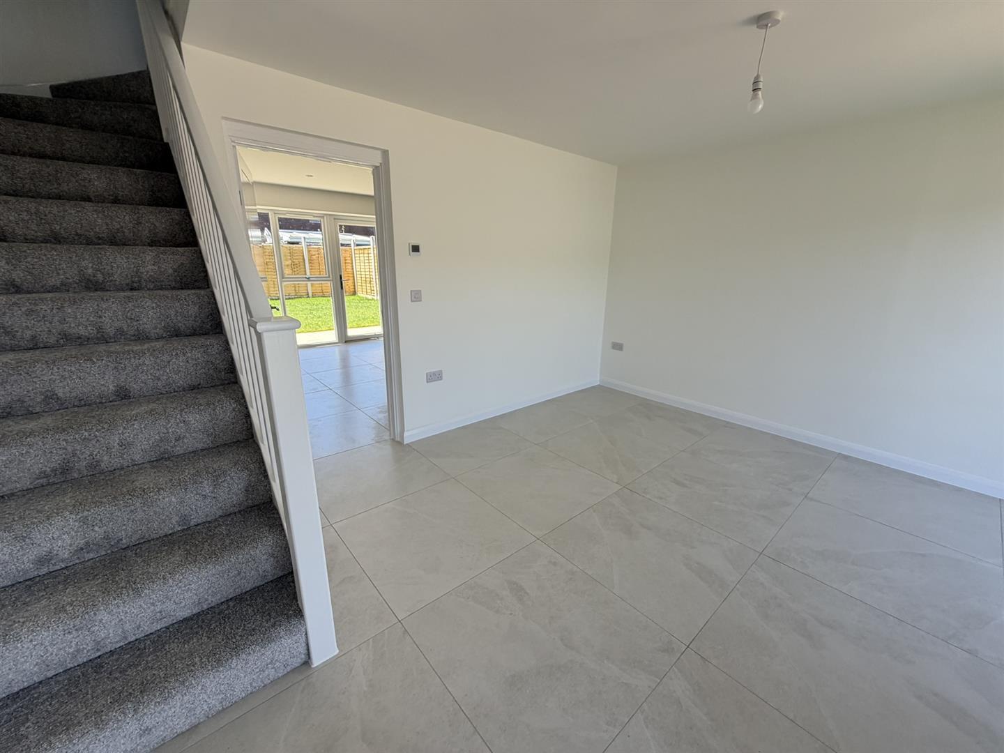Avon Close, Daventry Image 5