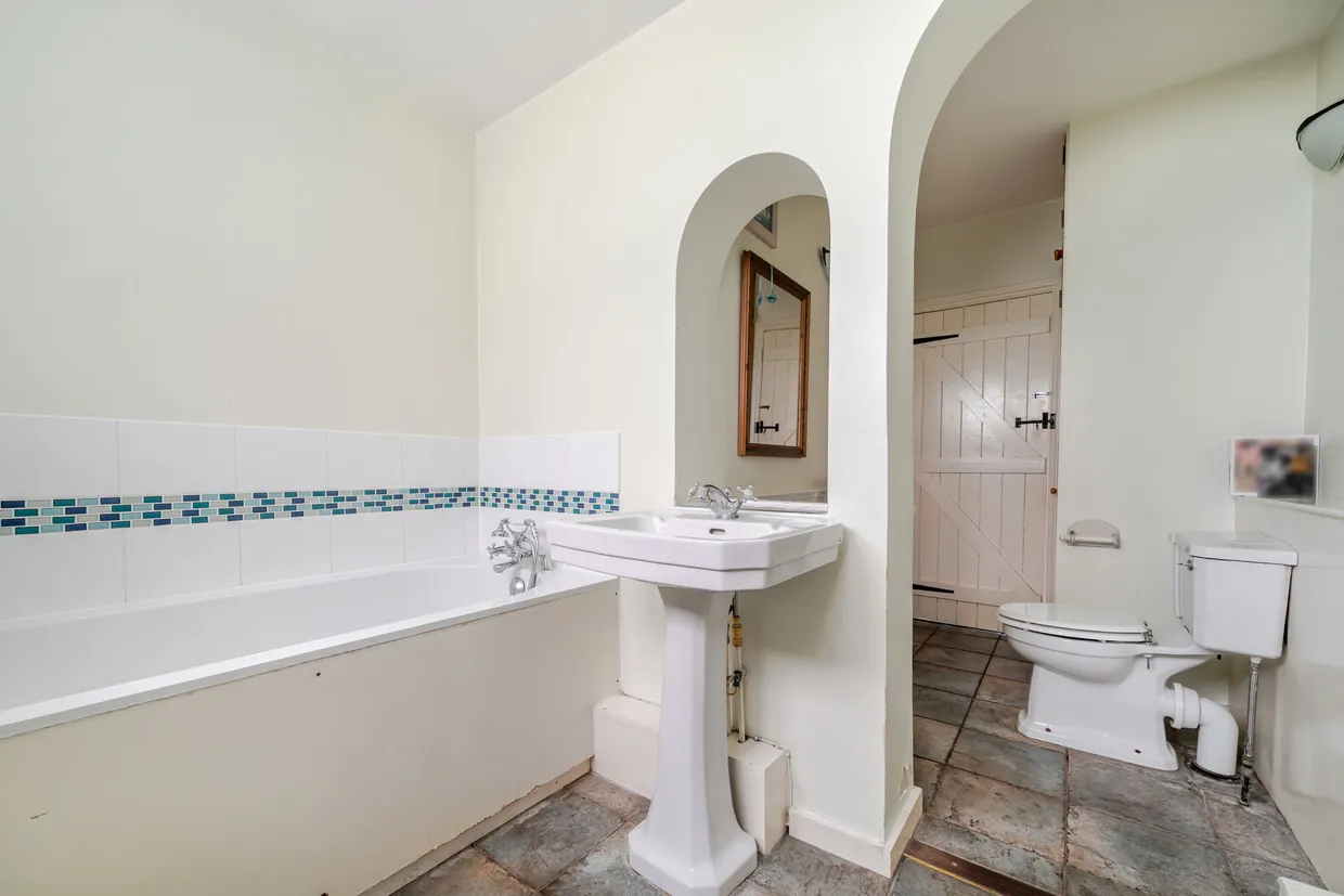 Spinfield Lane, Marlow, SL7 photo 16