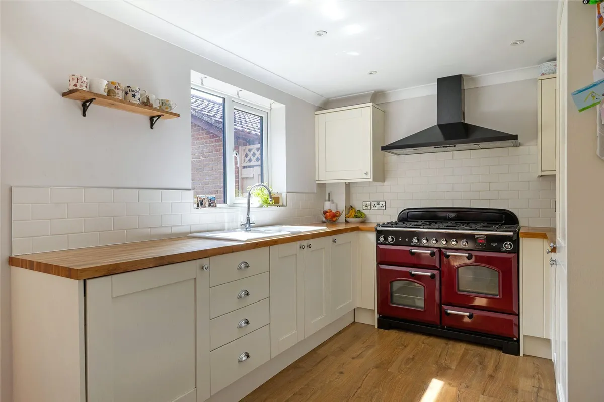 Pond Road, Bramley, RG26