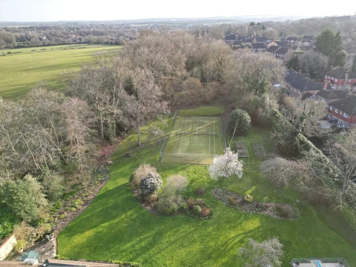 Pyotts Hill, Old Basing, RG24