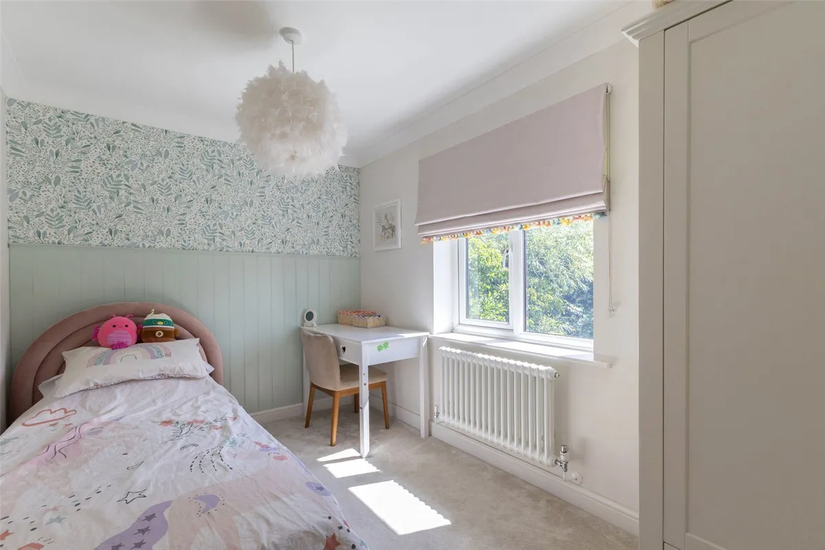 Pond Road, Bramley, RG26