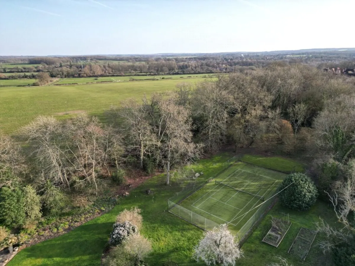 Pyotts Hill, Old Basing, RG24
