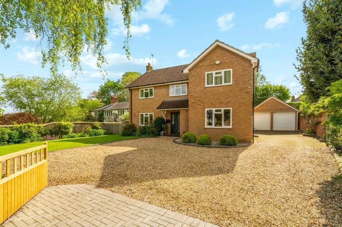 Hazel House, Sherfield On Loddon, RG27