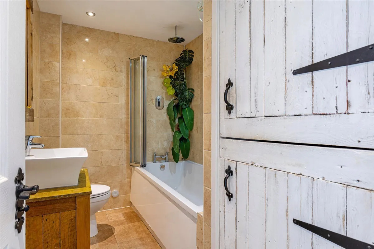 Porter Road, Basingstoke, RG22