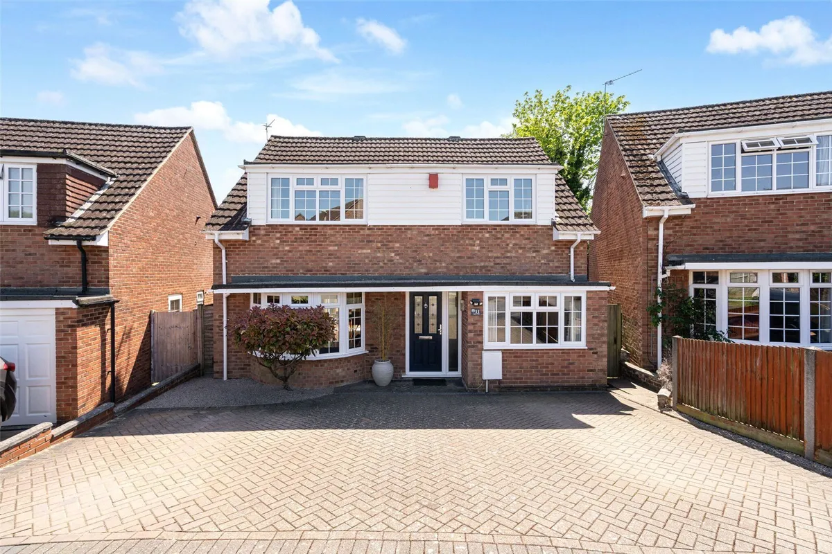 Apple Way, Old Basing, RG24