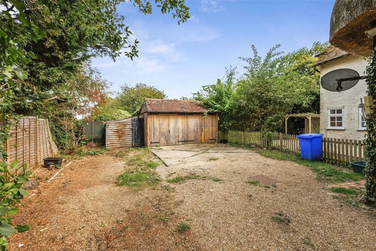 Frog Lane, Rotherwick, RG27