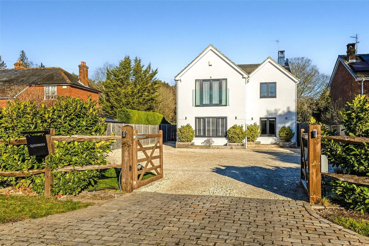 New Road, Pamber Green, RG26