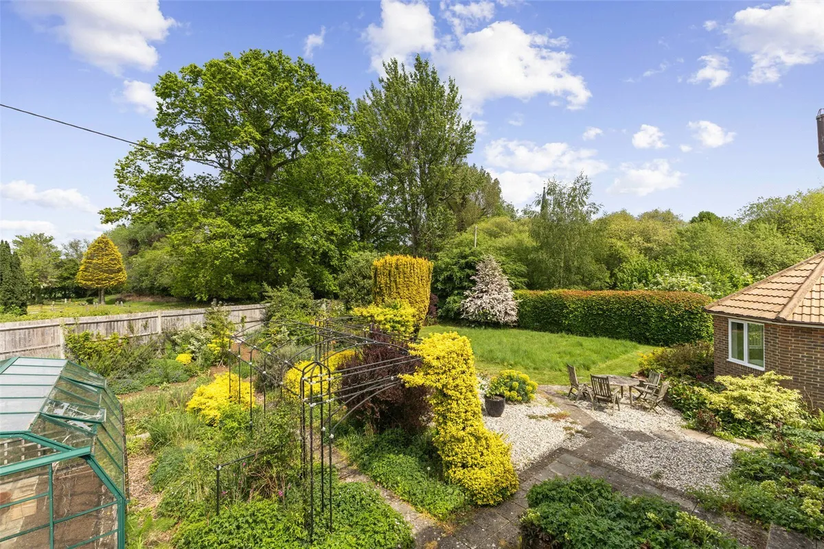 Bournefield, Sherborne St John, RG24
