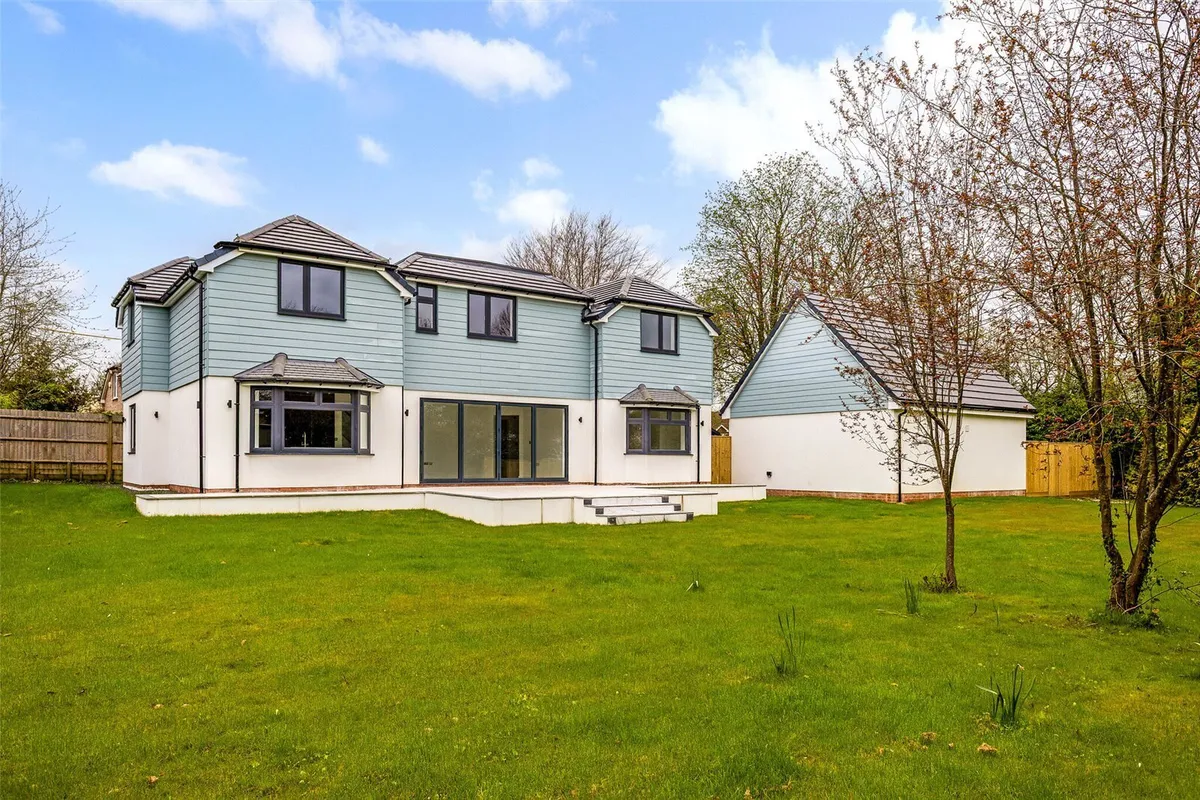 Manor Road, Sherborne St John, RG24