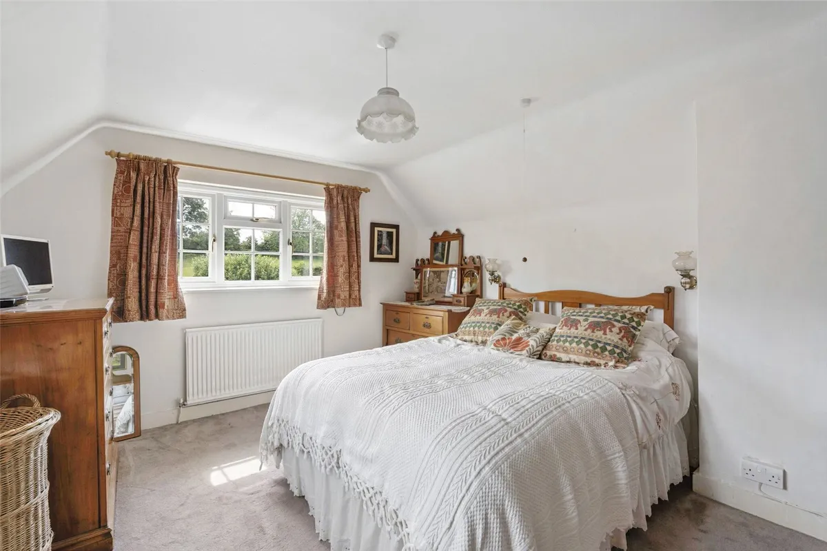 Farleigh Cottage, Cliddesden, RG25