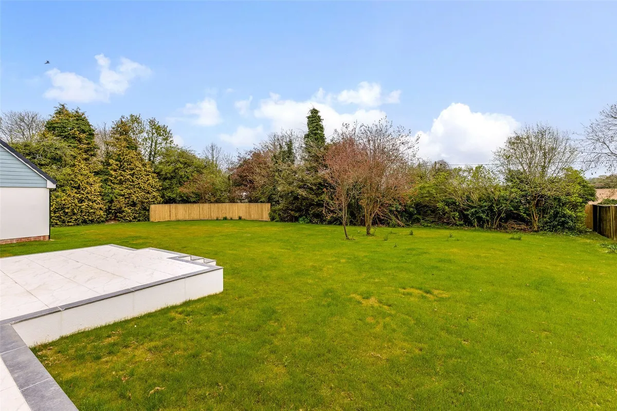 Manor Road, Sherborne St John, RG24