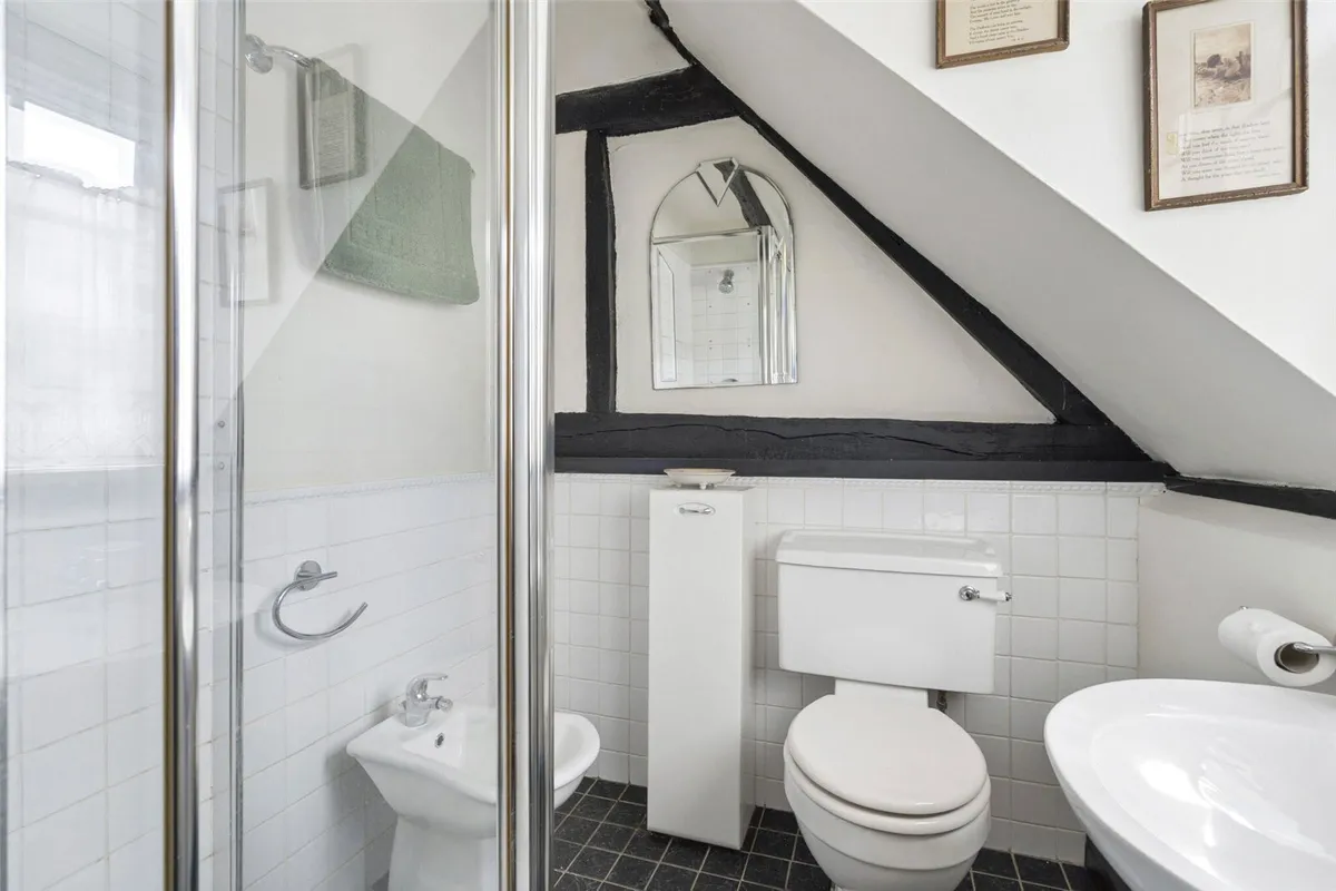 Farleigh Cottage, Cliddesden, RG25