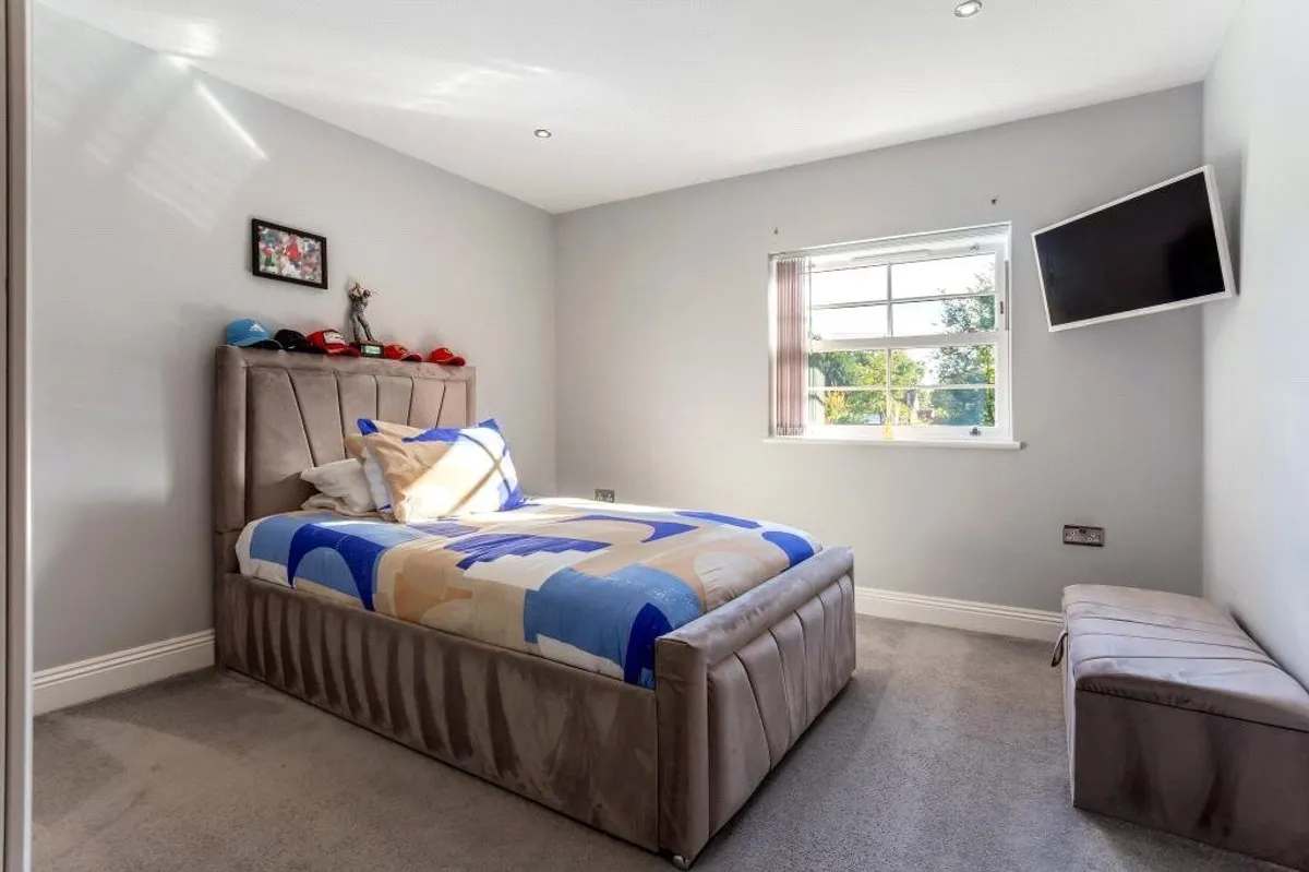 Hatherley House, Pamber End, RG26