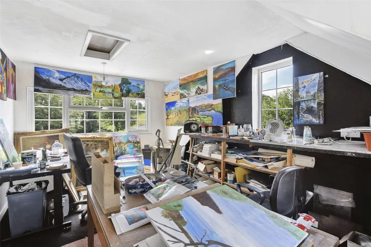 Farleigh Cottage, Cliddesden, RG25