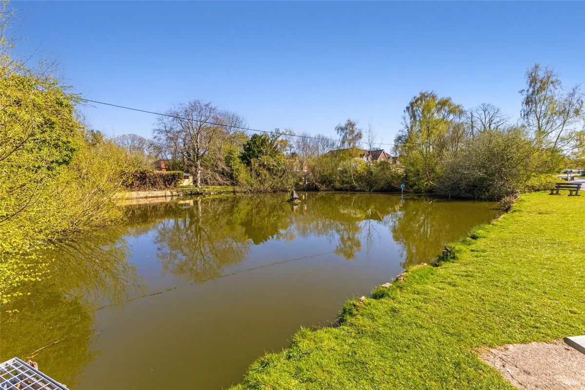 Wheelers Court Cottages, Sherfield-on-Loddon, RG27