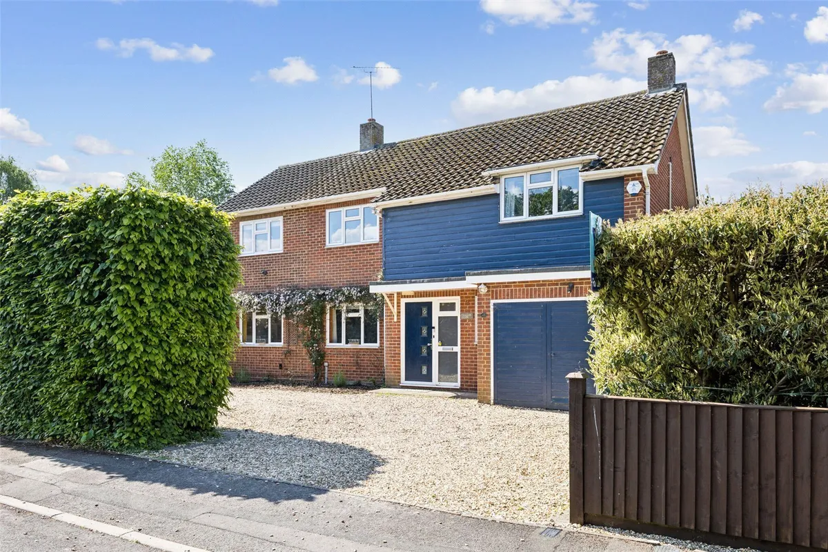 Northfield Road, Sherfield On Loddon, RG27