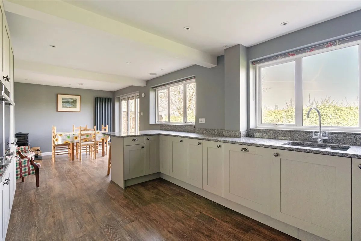 Hill House, North Waltham, RG25