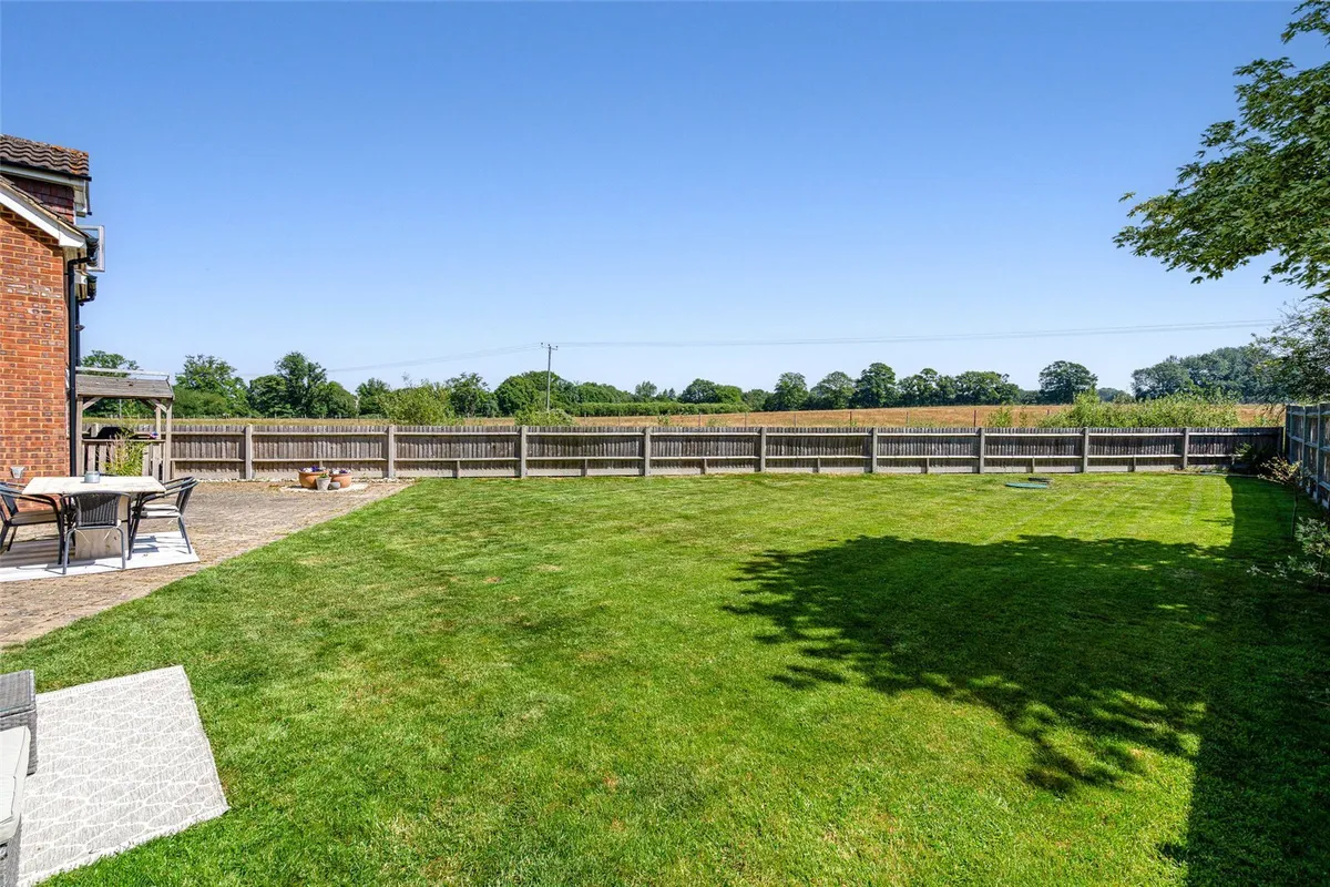 Willow Springs, Stoney Heath, RG26