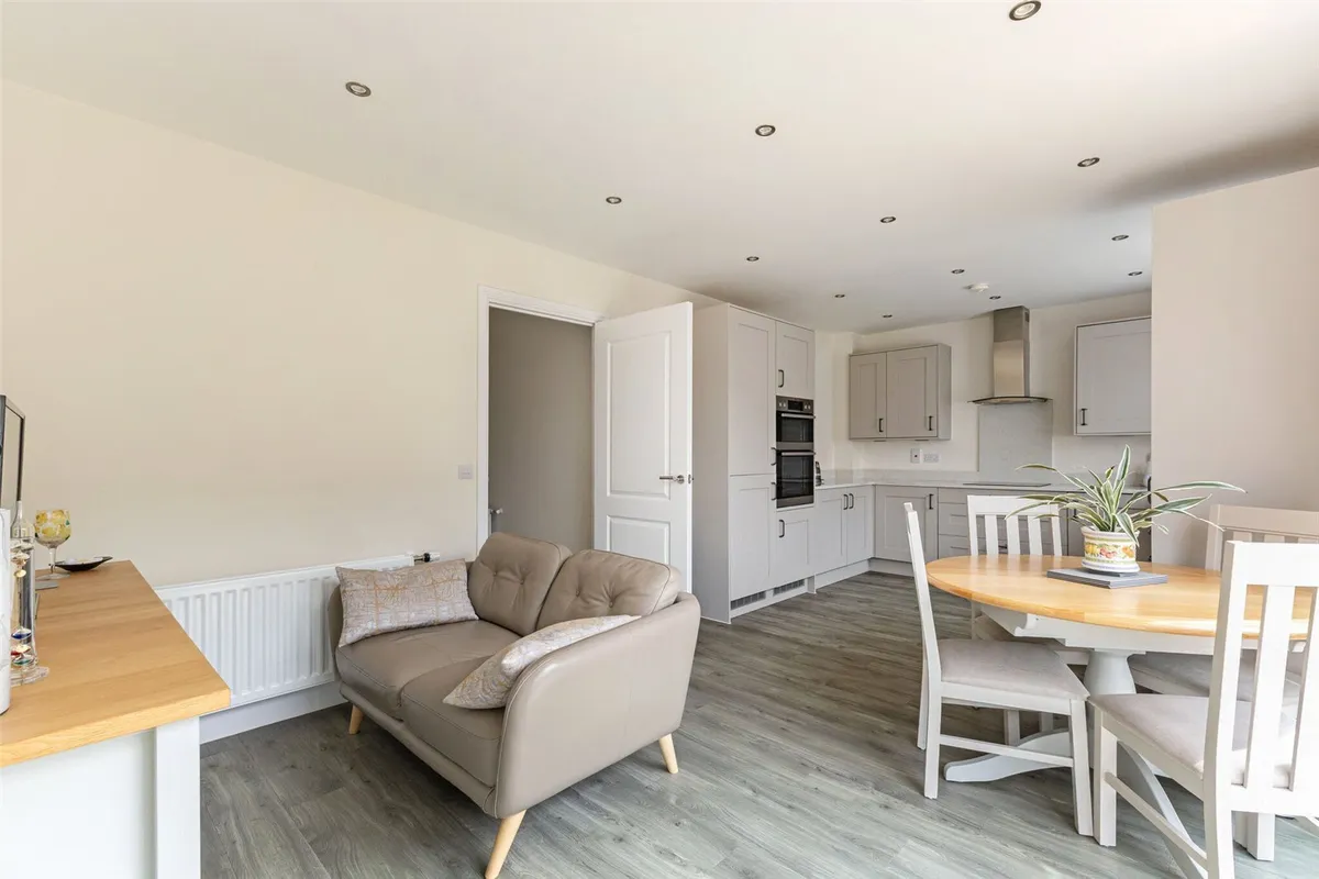 Runcie Crescent, Basingstoke, RG23