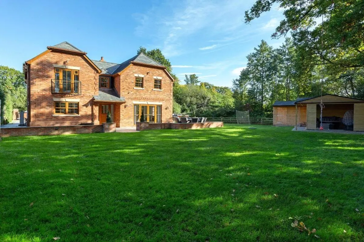 Hatherley House, Pamber End, RG26