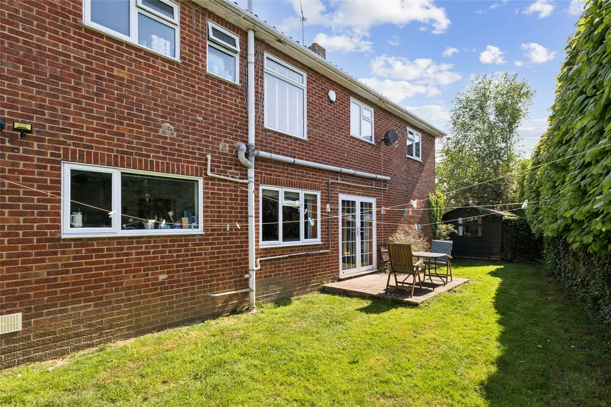 Northfield Road, Sherfield On Loddon, RG27