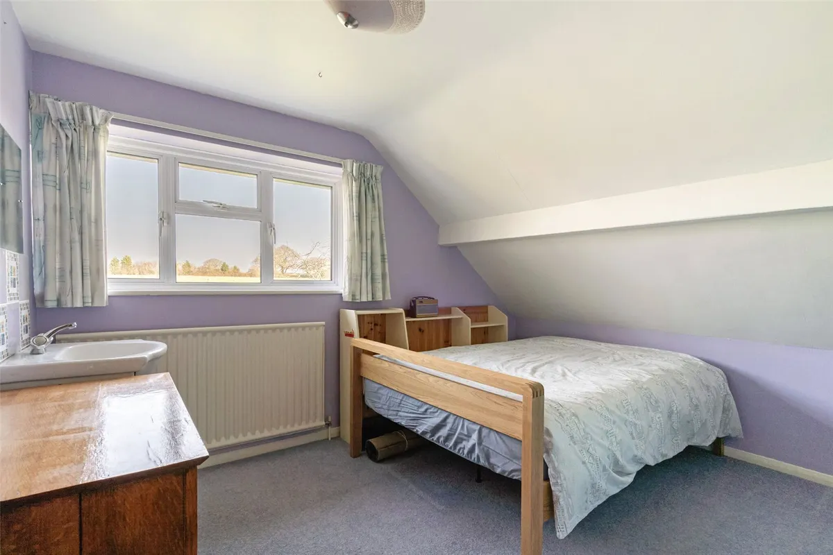 Hill House, North Waltham, RG25