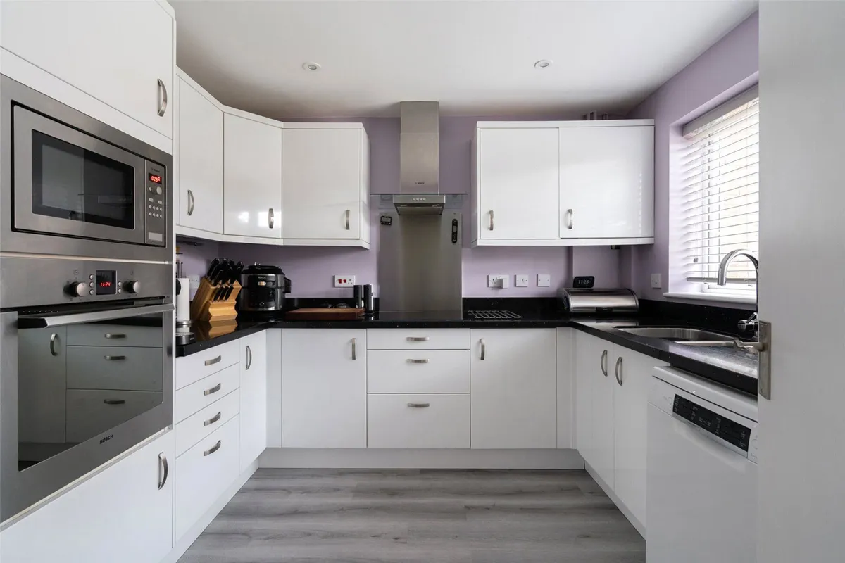 Woodside Gardens, Chineham, RG24