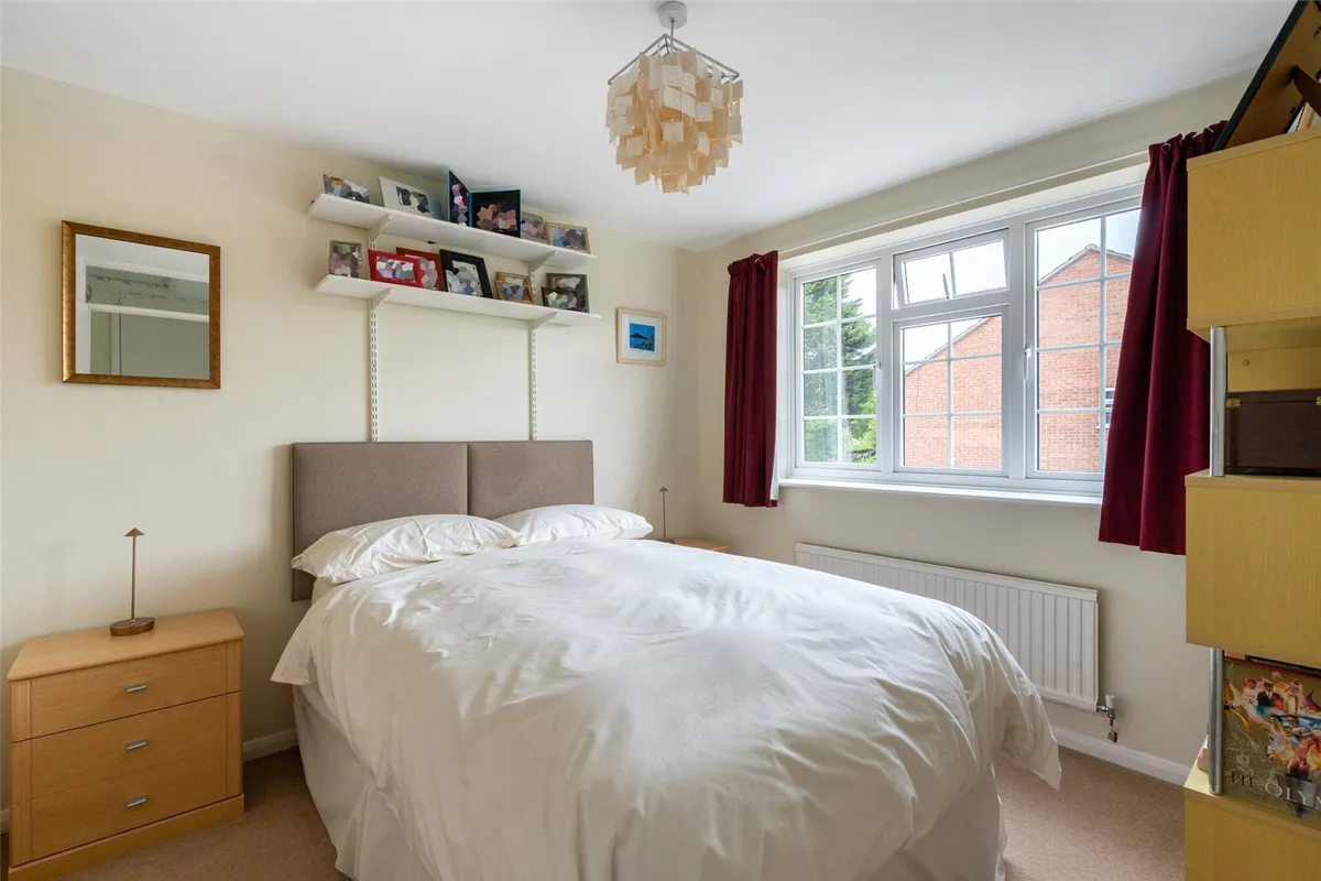 Woodside Gardens, Chineham, RG24