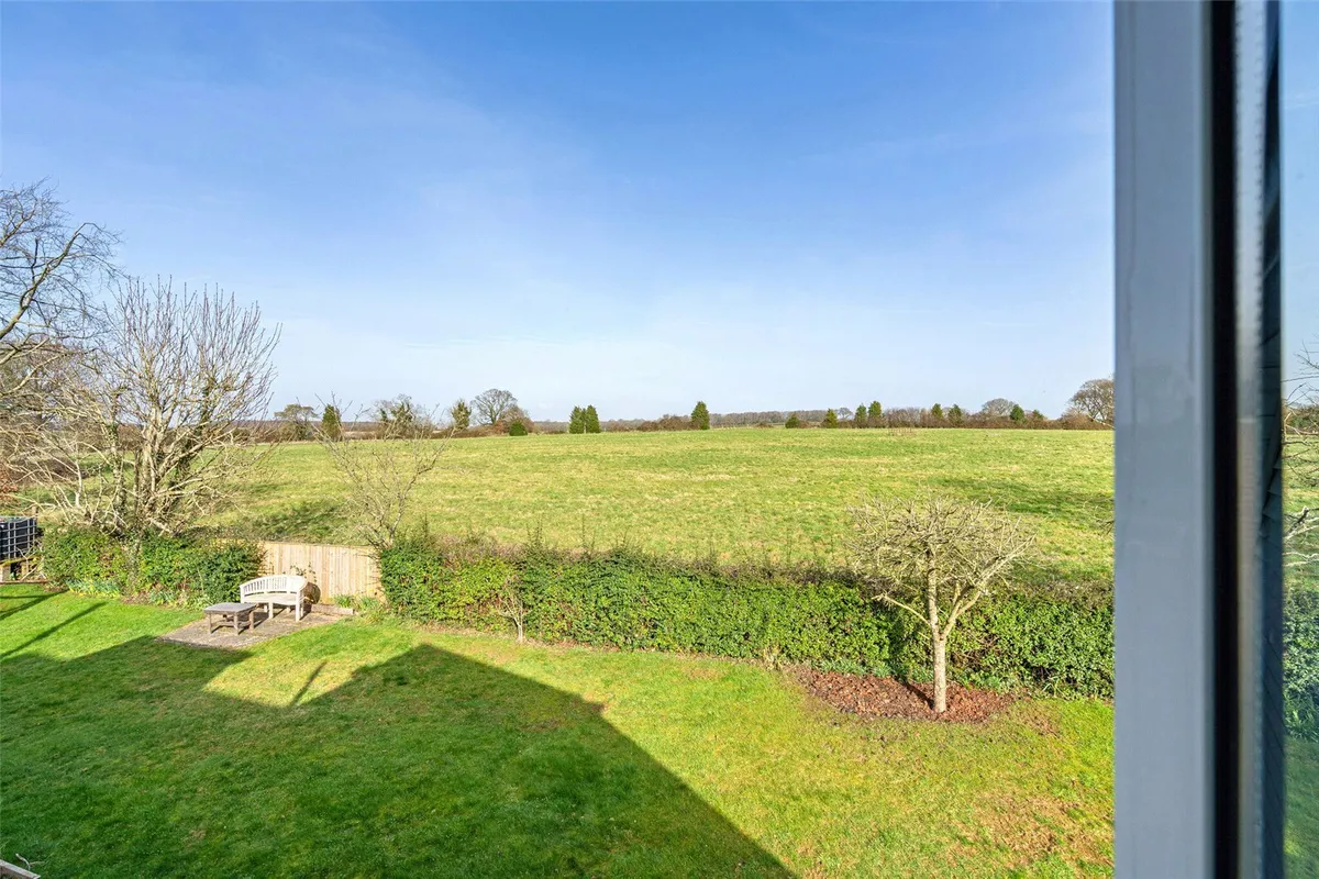 Hill House, North Waltham, RG25