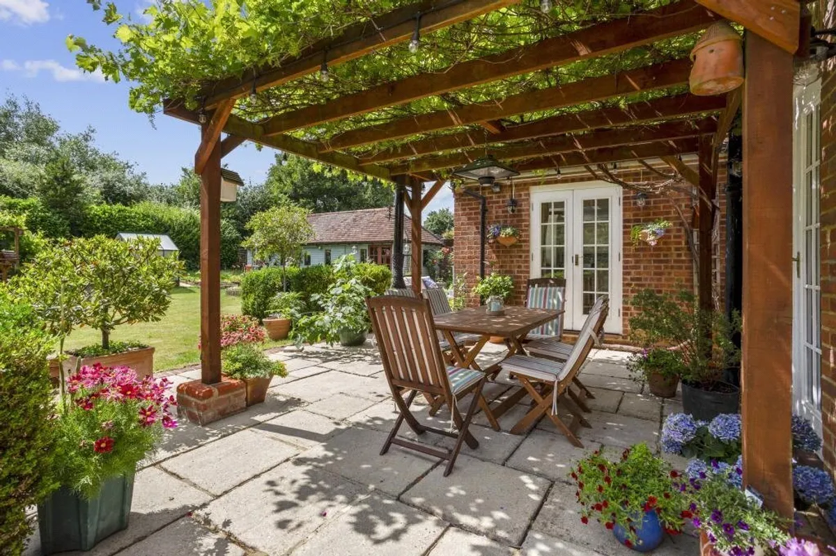 Loddon View, Old Basing, RG24