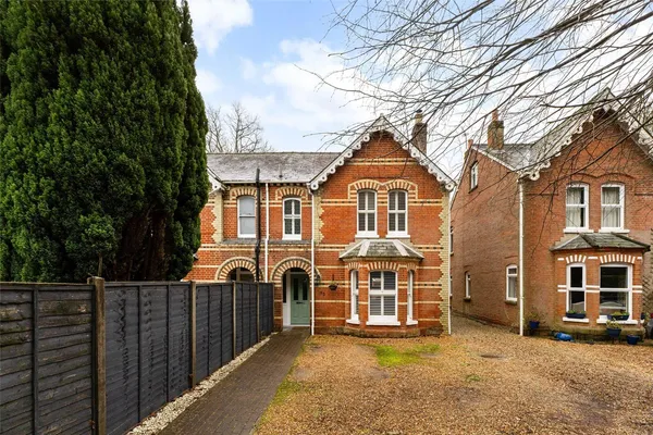 Cliddesden Road, Basingstoke, RG21