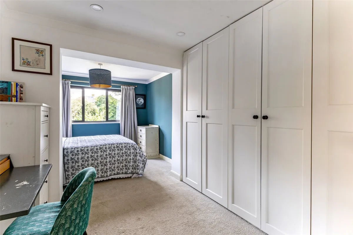 Chandler Road, Basingstoke, RG21