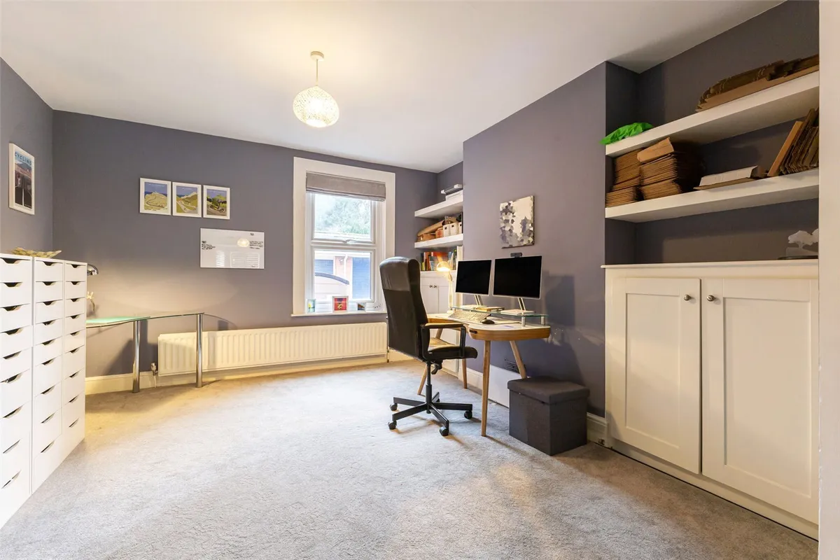 Cliddesden Road, Basingstoke, RG21