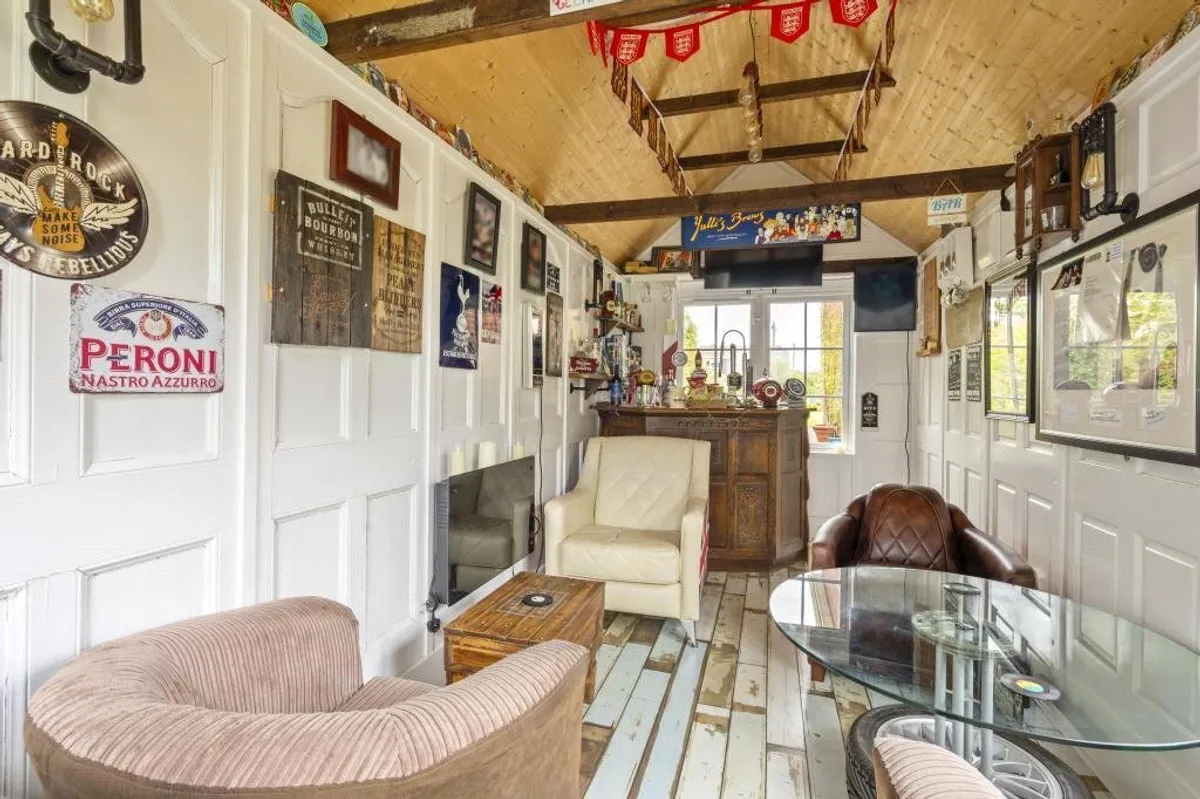 Hatch Lane, Old Basing, RG24