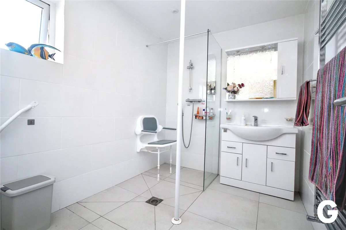 Salisbury Road, Blashford, Ringwood, Hampshire, BH24