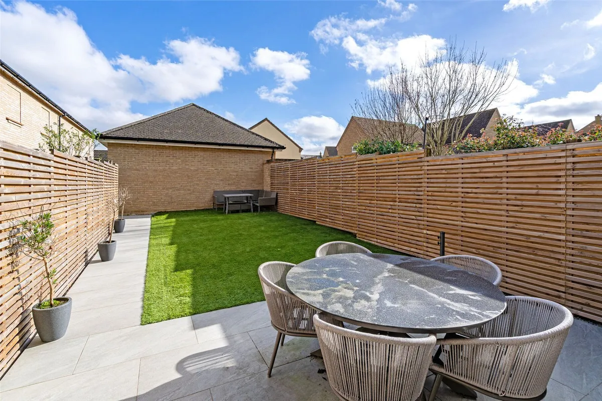 Buckland Terrace, Sherfield Park, RG27
