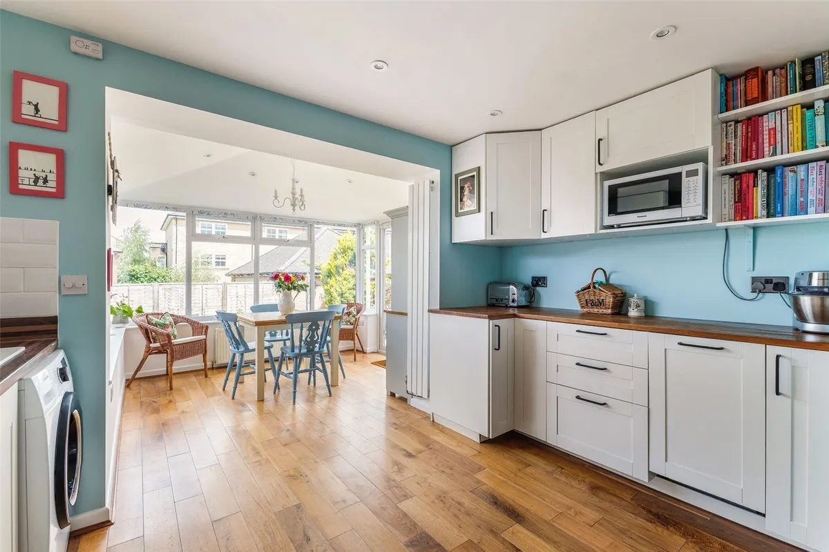 Rowner Crescent, Sherfield-on-Loddon, RG27