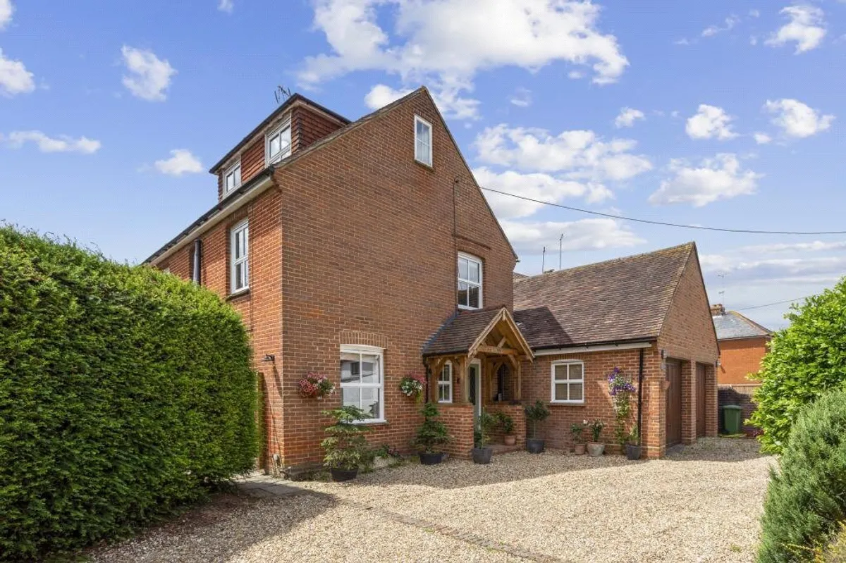 Loddon View, Old Basing, RG24