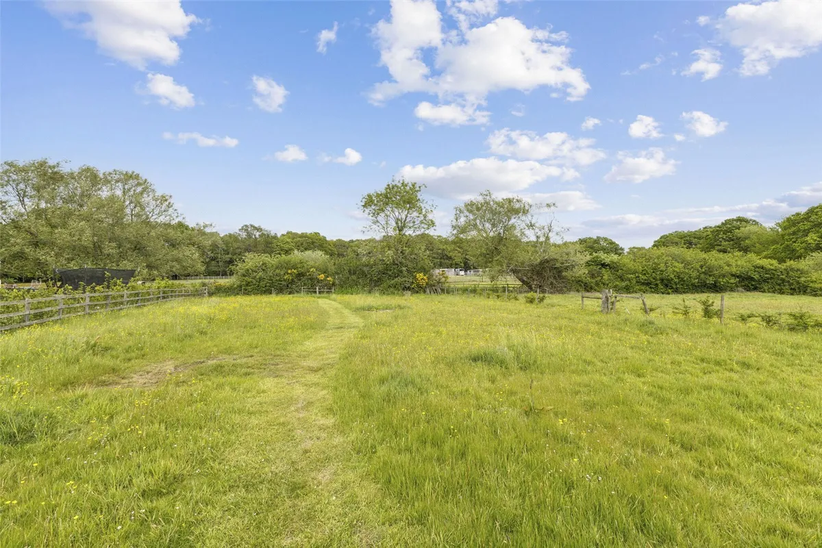 Cherry Tree Cottage, Cherry Tree Cottage, Pamber Green, RG26