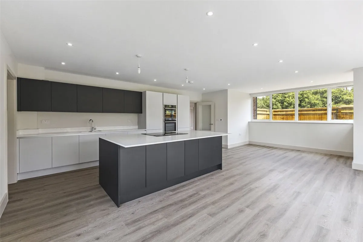 Bow Street, Bramley, RG26