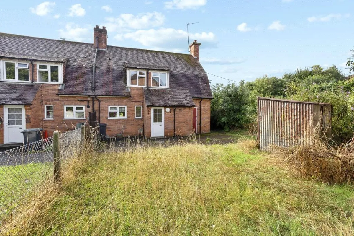 London Road, Old Basing, RG24