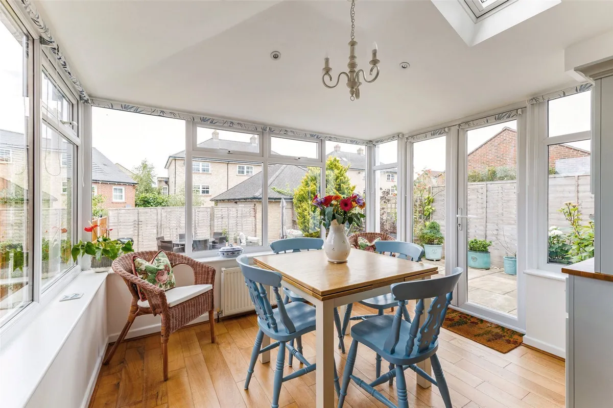 Rowner Crescent, Sherfield-on-Loddon, RG27