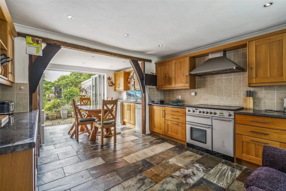 Crick Hollow, Mortimer West End, RG7